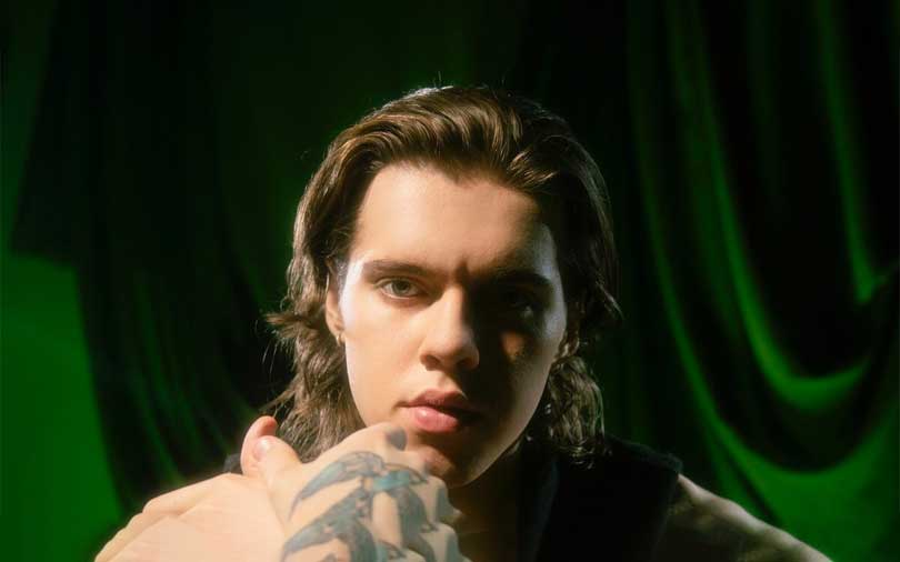 دانلود آهنگ های Livingston